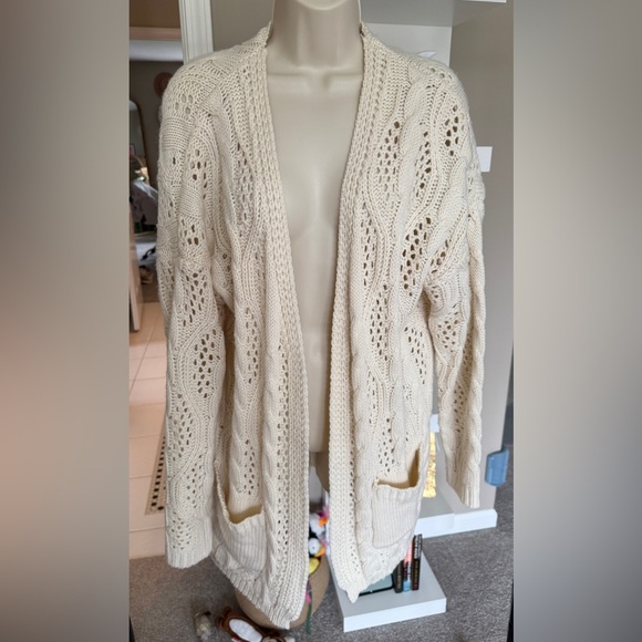 L Love Sweaters - Open-Front Cream Knit Cardigan with Pockets